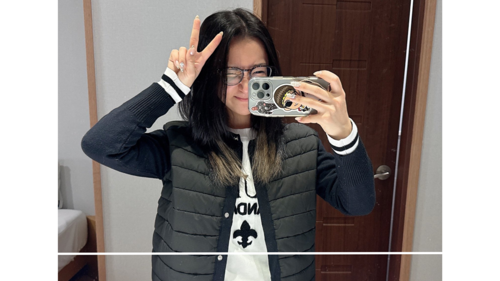 私服姿や髪を下した姿も超かわいい!