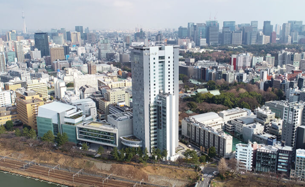 出身大学はどこ?